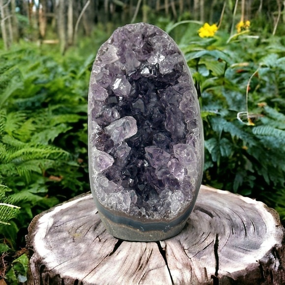 Spectacular Amethyst Natural Crystal Geode